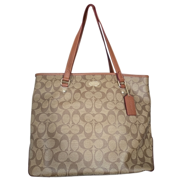 Coach Beige/Brown Signature Coated Canvas and Leather Tote Bag. - Picture 2 of 9